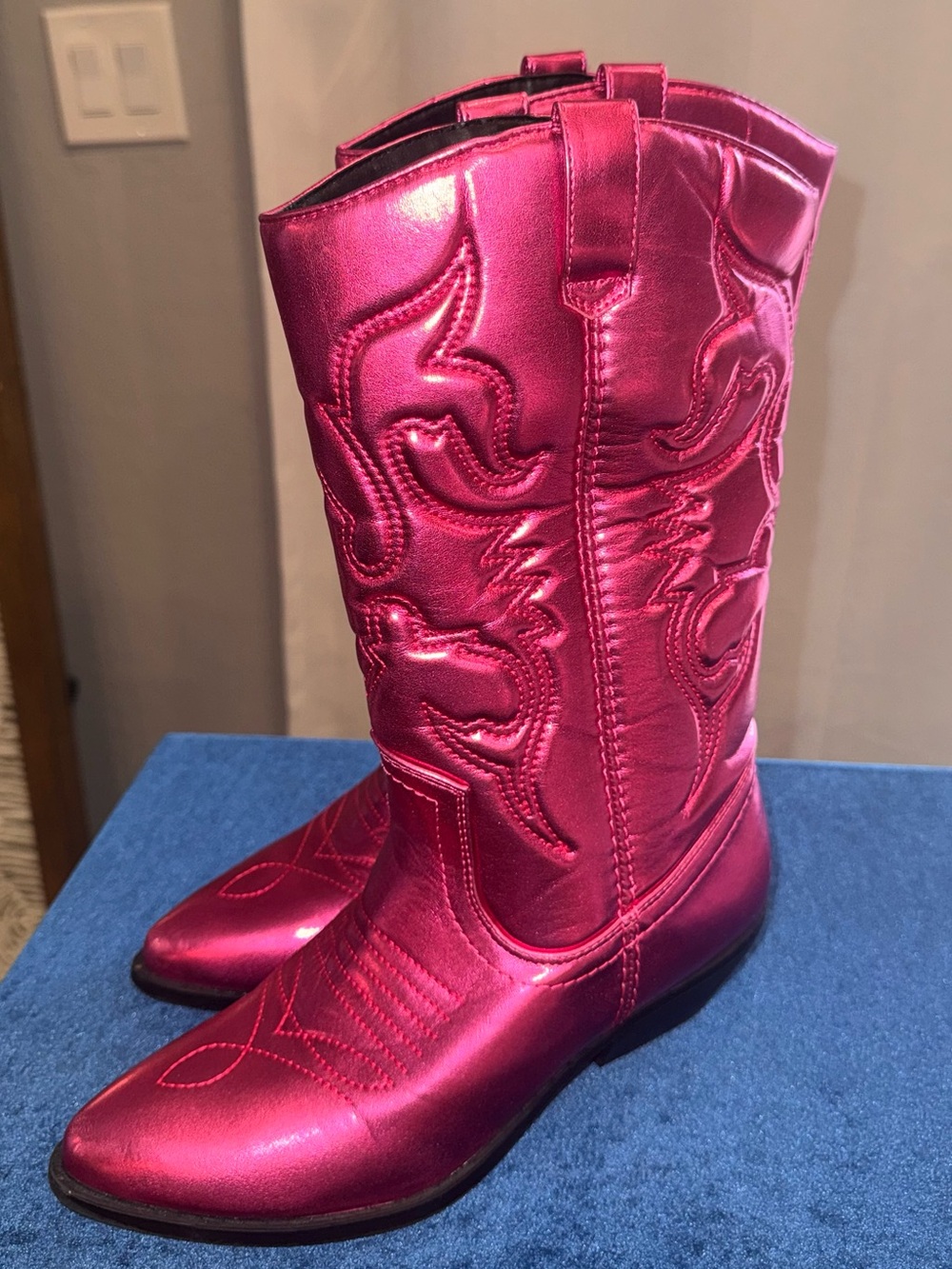 Soda Metallic Fuchsia Western Heeled Boots - Picture 2 of 7